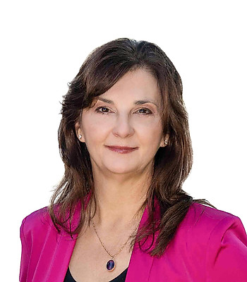 Portrait of Sonia Kennedy, Relocation and Referral Coordinator.